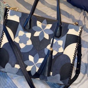 Michael Kors purse. No signs of wear.